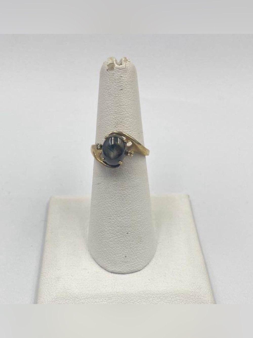 Vintage 10k Gold Ring With Labradorite & Diamond Accents